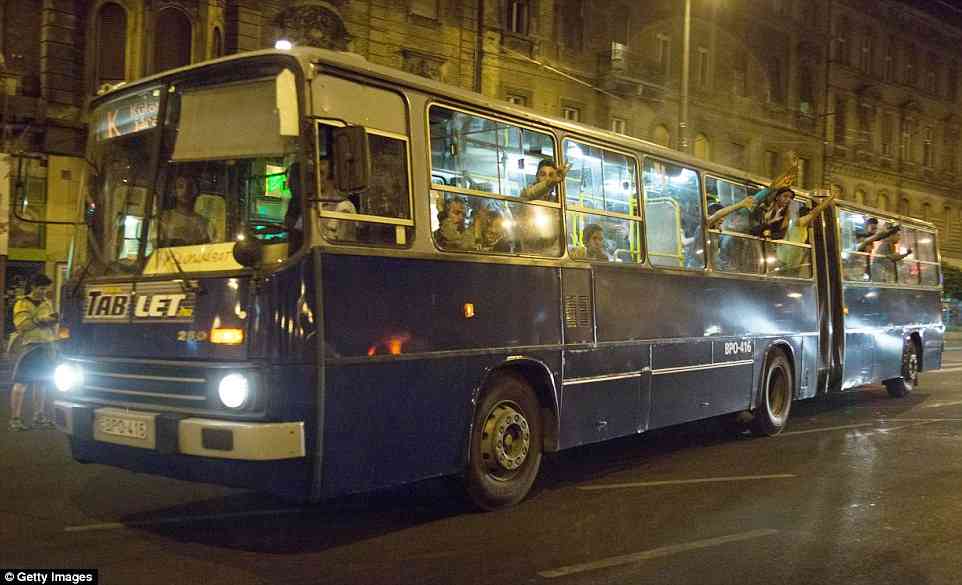 austria22BFC0B1900000578-3223222-image-a-85_1441443769746