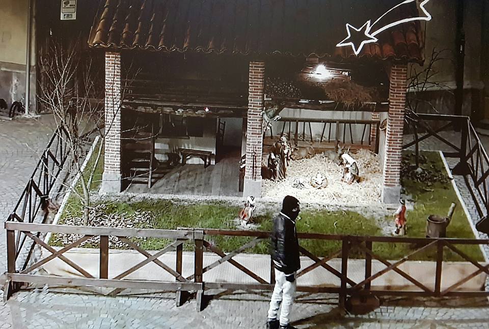 15727255_688462534664908_1042248159304842612_n