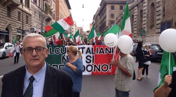 Roma: cittadini manifestano contro immigrazione e fumi tossici