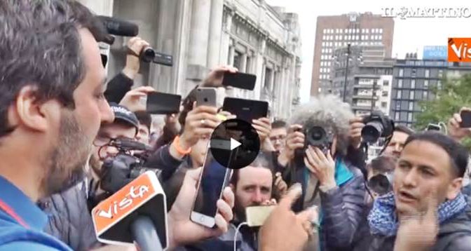 Milano, Salvini ‘guida’ retata a Stazione Centrale: «Per i fascisti come te c’è piazzale Loreto» – VIDEO