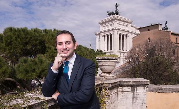 Gay Pride sfila a Pompei con duemila anni di ritardo