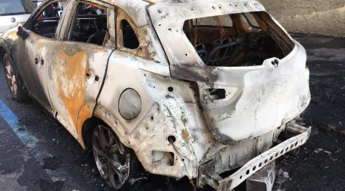 Milano, ondata di auto incendiate: Sala festeggia Mahmood