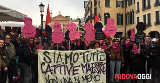 Nel giorno della morte di un carabiniere, la sinistra manifesta a favore di chi gli sputa contro