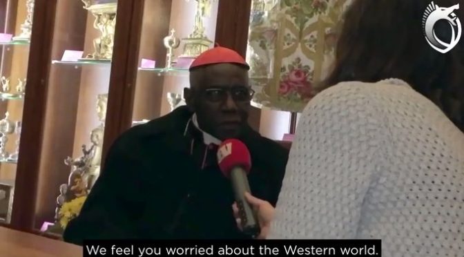 Il cardinale africano vede l’invasione islamica dell’Europa