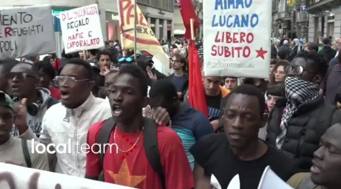 L’esercito africano della sinistra vuole cacciare Salvini dall’Italia – VIDEO