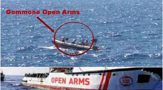 Video incastra Open Arms: hanno diretto i clandestini a nuoto verso Lampedusa – VIDEO