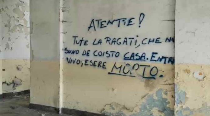 La scuola occupata dagli immigrati, dove gli italiani non possono entrare – VIDEO