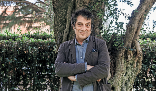 L’ex scrittore Veronesi: “Avrei fatto saltare i denti a parecchi leghisti”
