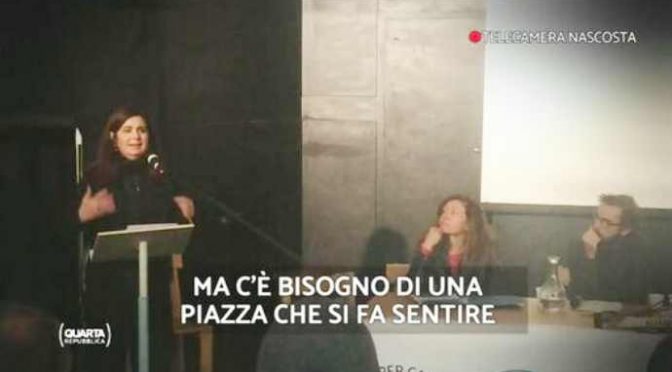 Boldrini dalle Sardine: “Sputiamo a Salvini, bisogna pestarlo e distruggerlo!” – VIDEO