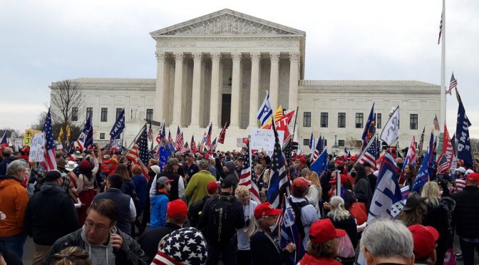 USA2020, RIVOLTA DOPO CORTE SUPREMA: PATRIOTI MARCIANO SU WASHINGTON
