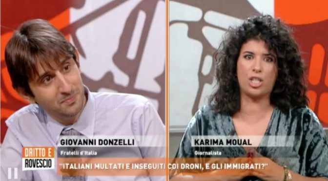 Marocchina contro italiani: “Voi pensate al Natale e i migranti affogano” – VIDEO