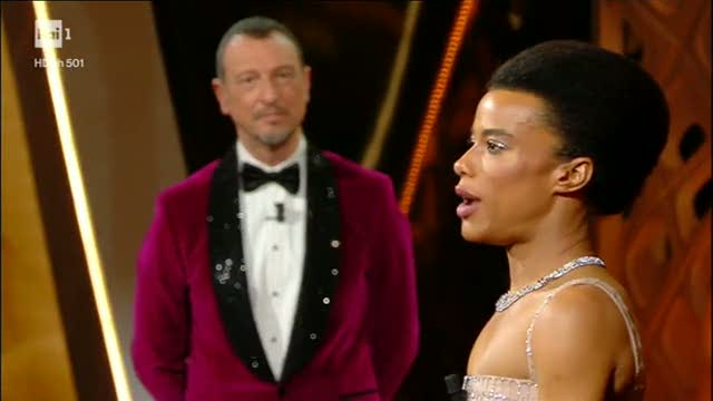 Cesarini, la valletta nera di Sanremo: “Non sono italiana come voi, resto nera” – VIDEO