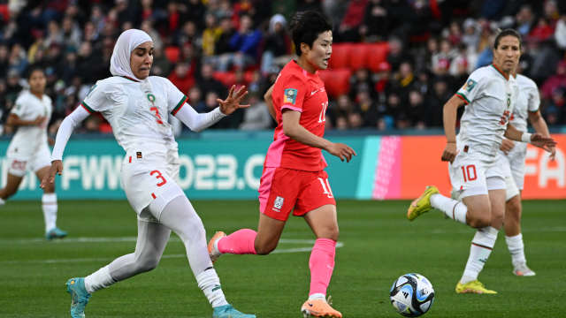 Marocco, Nouhaila Benzina è la prima giocatrice velata di un Mondiale femminile