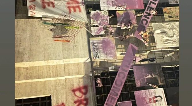 Zitelle sataniste ‘bruciano’ le bambole a Genova