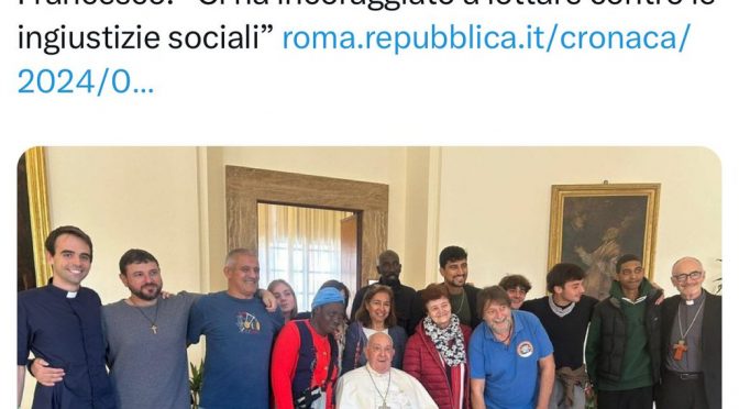 Bergoglio benedice gli immigrati che occupano le case degli italiani